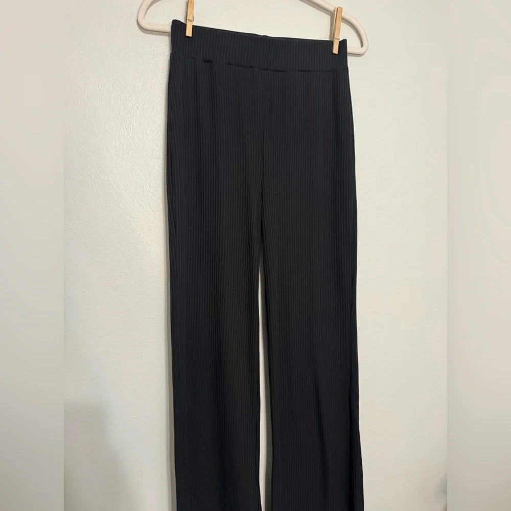 House of Harlow 1960 Black Wide Leg Flare Ribbed Pull On Pants - Medium - Picture 2 of 6